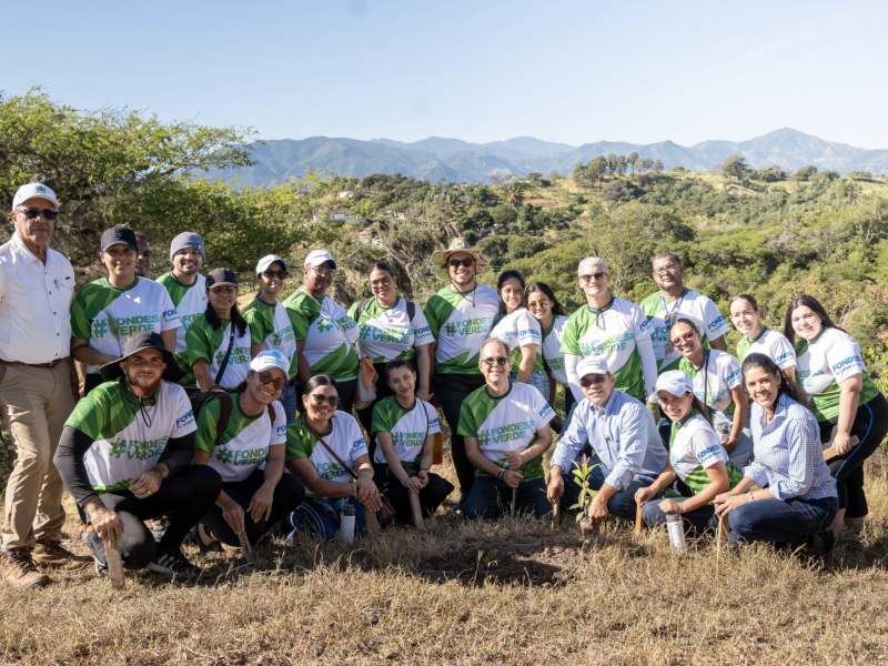 FONDESA realiza Jornada de Reforestación 2025 junto a Plan Sierra y presenta su iniciativa ambiental “FONDESA Verde”