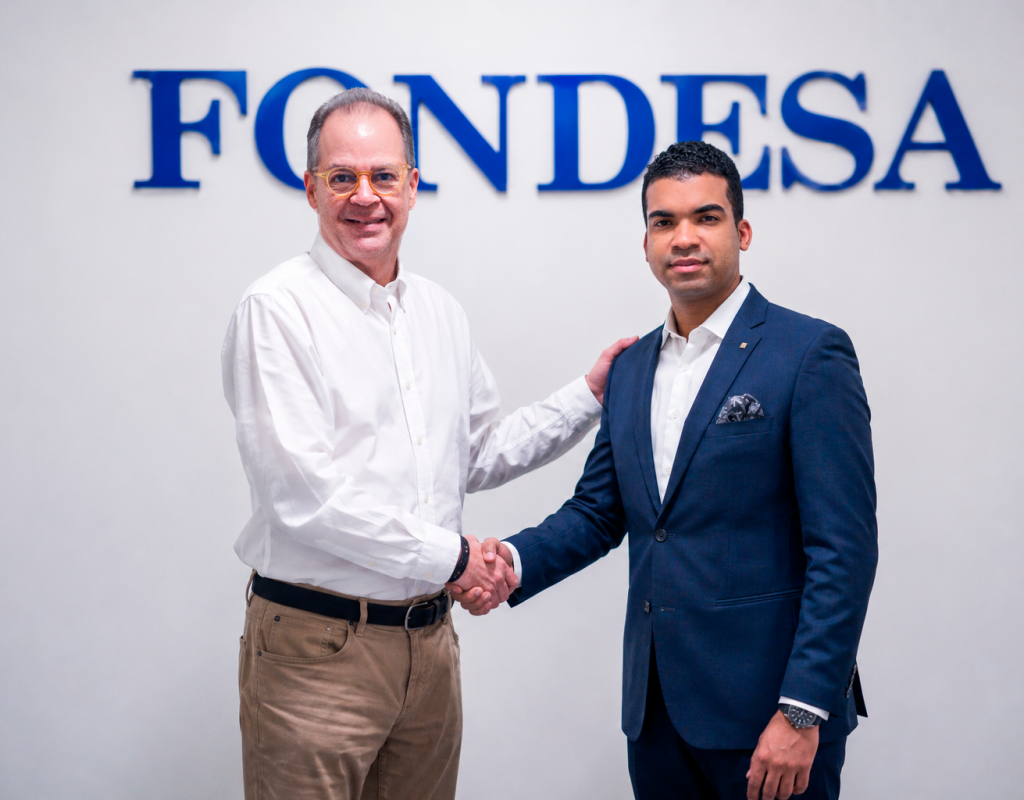 FONDESA y EXIMEDIA firman alianza para ampliar el acceso al financiamiento de programas de formación especializada